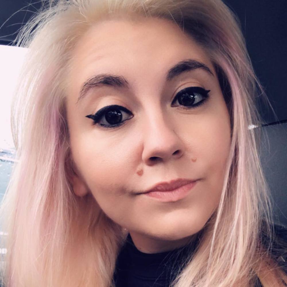 Meet your Posher, Amanda